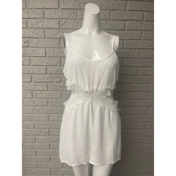 Lulu’s White Lace Cut-Out Lingerie Teddy Size L NWT - Picture 1 of 7